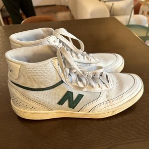 New Balance High top 440s